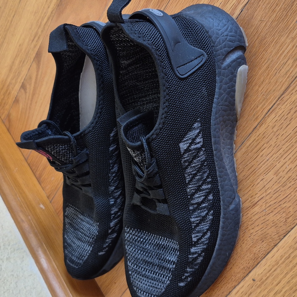 Men Shoes - Picture 4 of 5